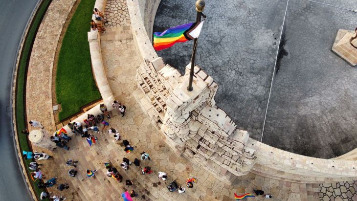 Festejan en el Monumento a la Patria aprobación del matrimonio igualitario